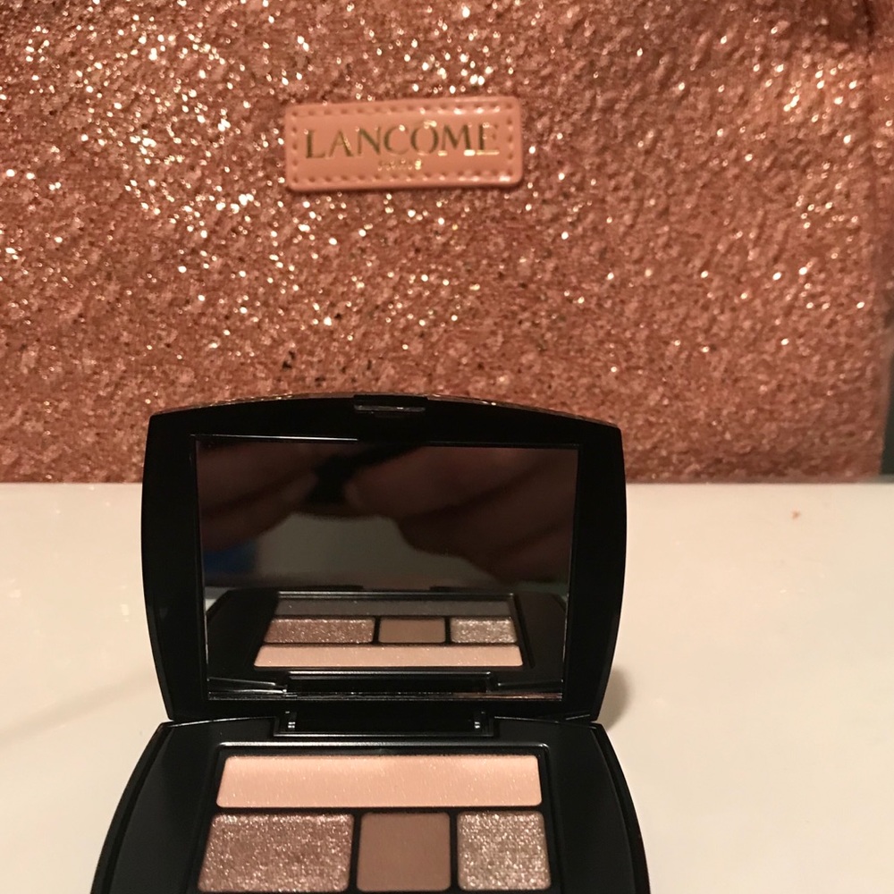 Cosmetics - Picture 2 of 6